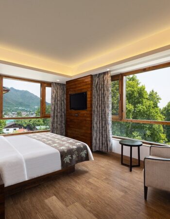 Golden Tulip – Srinagar