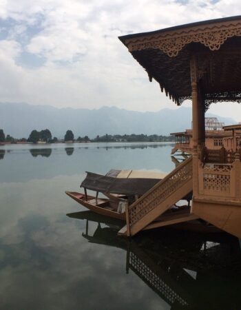 Peacock Houseboats