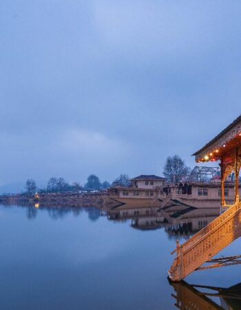 7 Heaven Heritage Houseboats