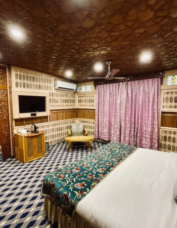 Meena Group HouseBoats