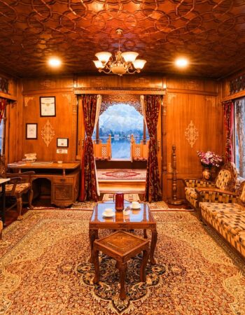 7 Heaven Heritage Houseboats