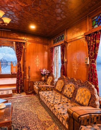 7 Heaven Heritage Houseboats